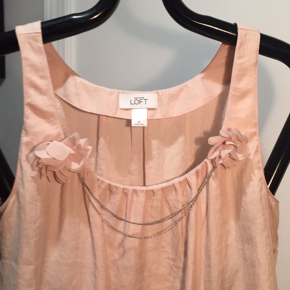 Loft tank, fabric flower and chain embellishments - Picture 2 of 7